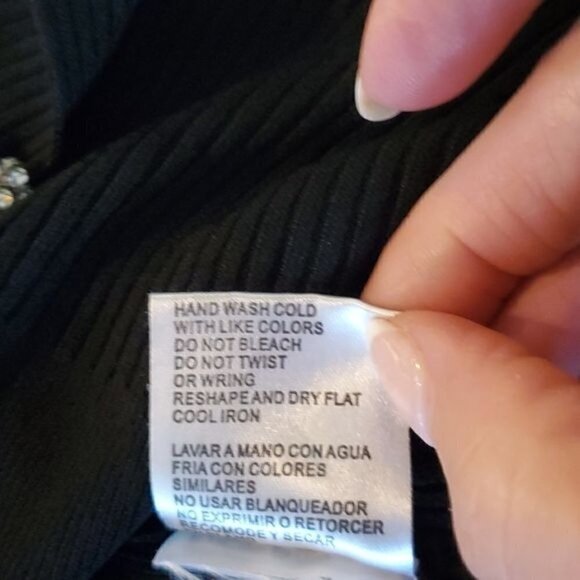 Debbie Morgan Black Unique Accent Gold like Floral Buttons LS Sz XL Cardigan - Picture 9 of 10